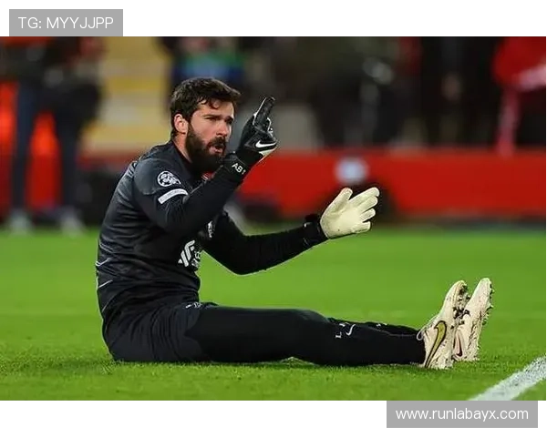 巴西队高压逼抢策略奏效，对手频频失误陷入被动