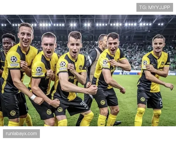 布拉加中场核心发挥关键作用,助力球队稳扎稳打迈向胜利 布拉加中场核心发挥关键作用,助力球队稳扎稳打迈向胜利