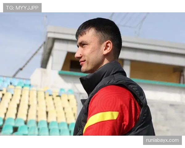 扎伊尔·埃梅里全面技术闪耀赛场，助球队强势逆袭赛季表现亮眼