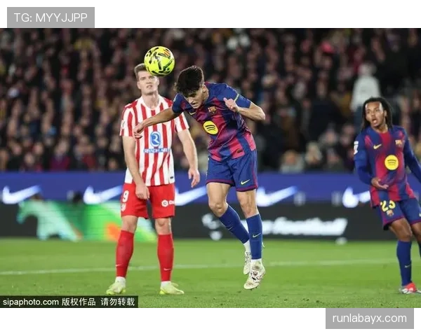 拉菲尼亚日常生活首度曝光:家庭温情与足球巨星背后的平凡真实 拉菲尼亚日常生活首度曝光:家庭温情与足球巨星背后的平凡真实