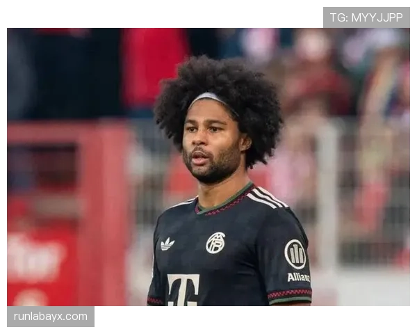 格纳布里边路配合助攻助力球队取胜,状态回升备受关注 格纳布里边路配合助攻助力球队取胜,状态回升备受关注