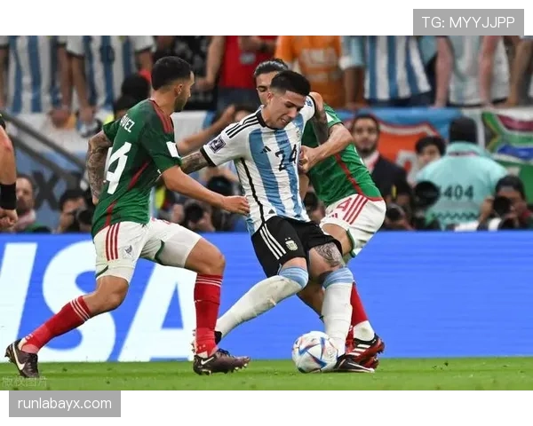 恩佐 vs 克罗斯：出球能力与中场组织结构差异